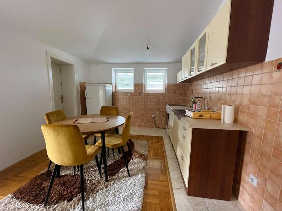 Modi Apartments Peje Kültér fotó